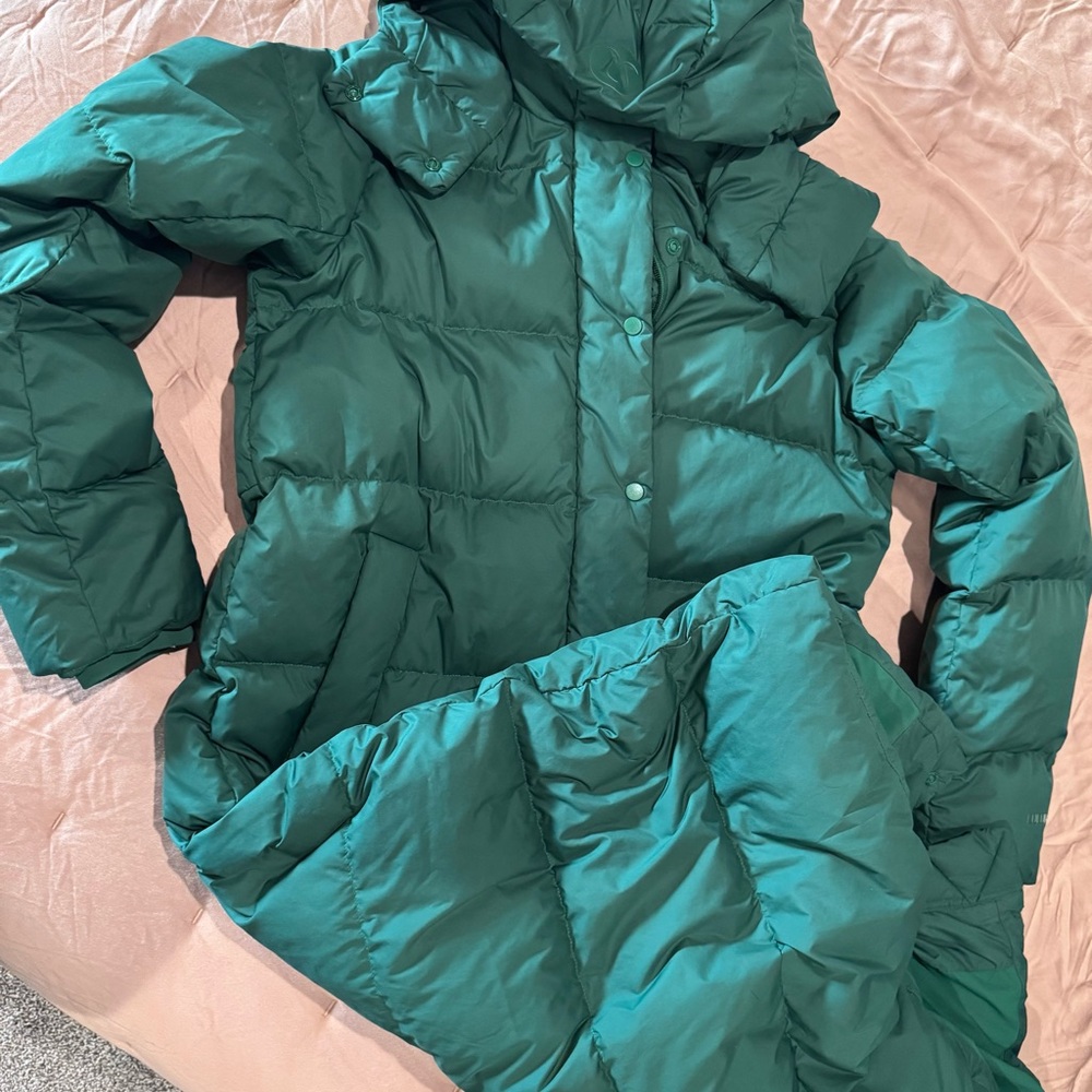 Lulu Women's Green Puffer Jacket